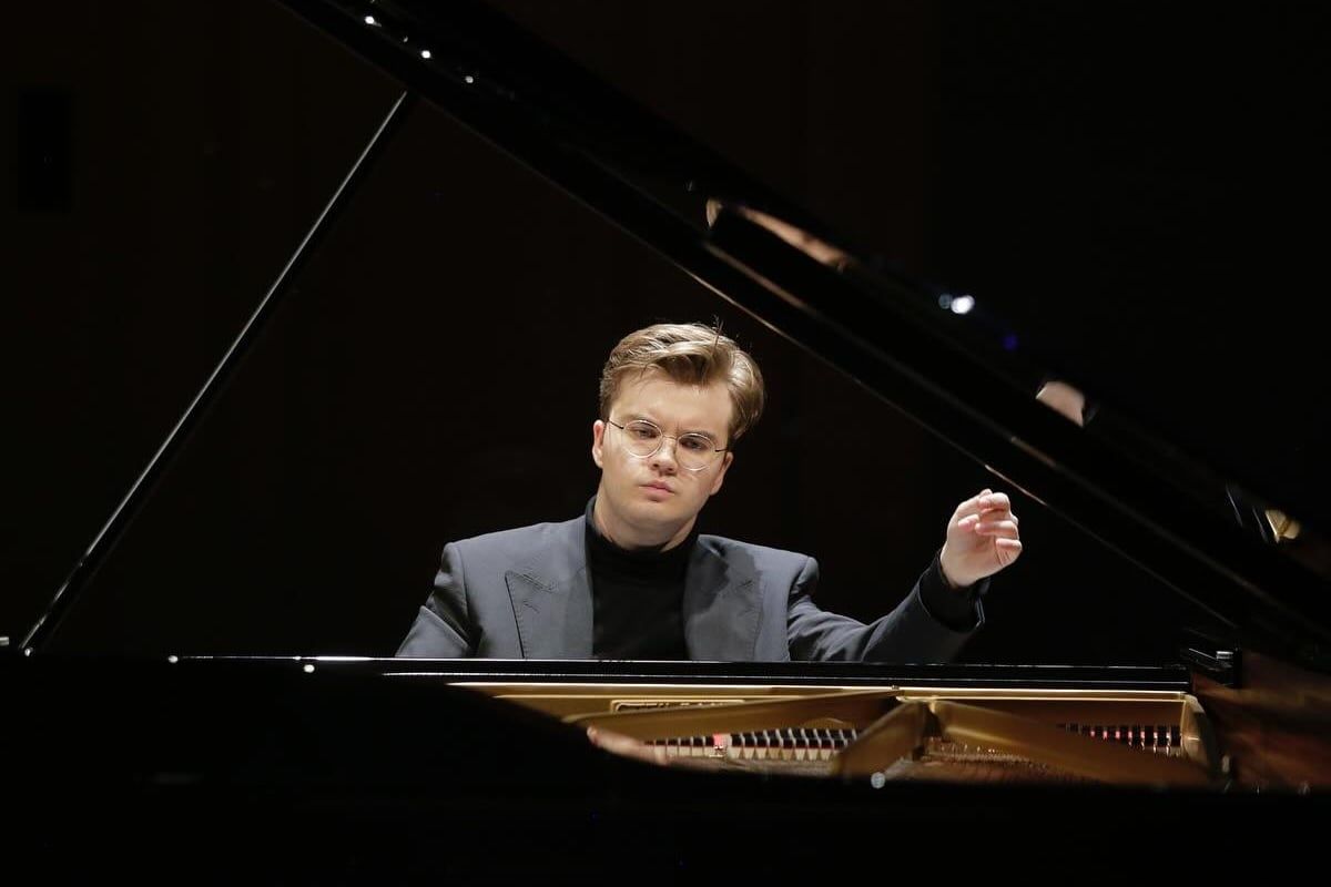 Kim jest Piotr Alexewicz - polski pianista